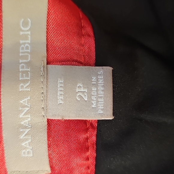 Banana Republic Monochrome Pencil Skirt - Picture 3 of 13